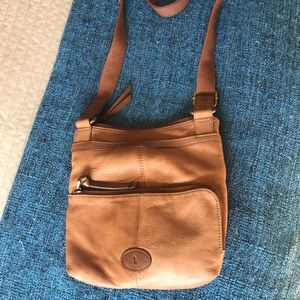 FOSSIL Morgan traveler cross body!